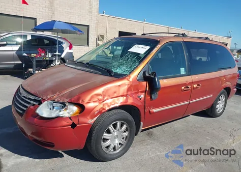 2006 Chrysler Town & Country Touring from USA, damaged, VIN 2A4GP54L26R688183